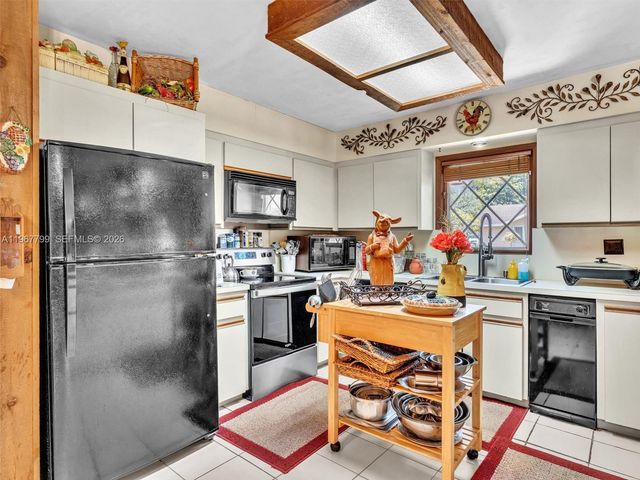 5310 SW 109th Ave, Davie, FL 33328