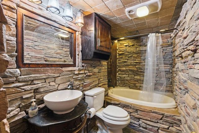 6500 N Grand Boulevard 131, Oklahoma City, OK 73116