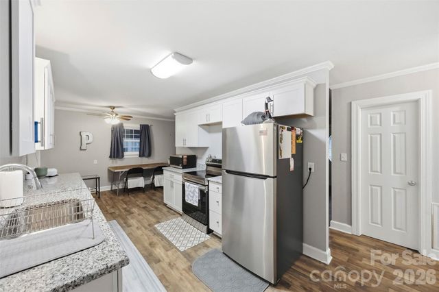 1094 Union Street S, Concord, NC 28025