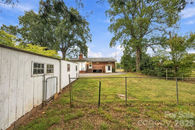 1094 Union Street S, Concord, NC 28025