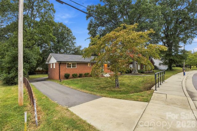 1094 Union Street S, Concord, NC 28025