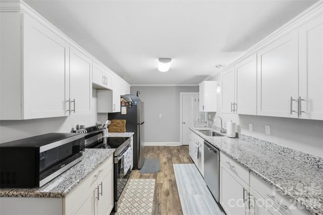 1094 Union Street S, Concord, NC 28025