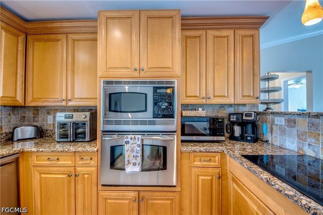 2919 SW 2nd PL, Cape Coral, FL 33914