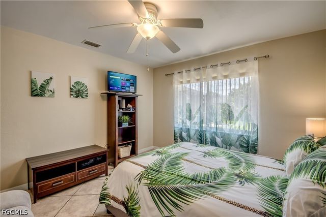 2919 SW 2nd PL, Cape Coral, FL 33914