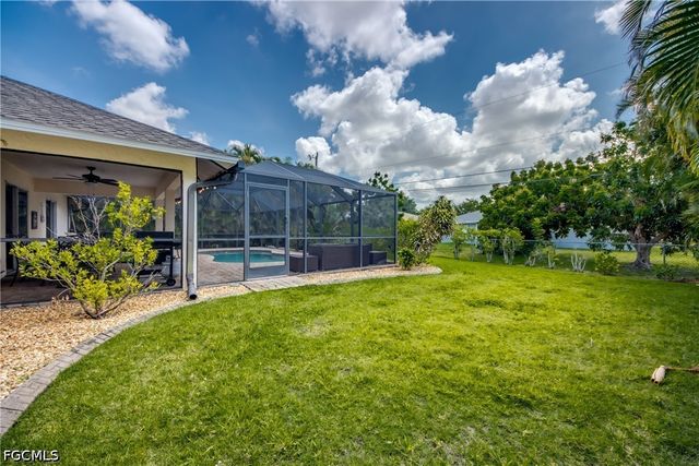 2919 SW 2nd PL, Cape Coral, FL 33914