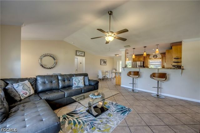 2919 SW 2nd PL, Cape Coral, FL 33914