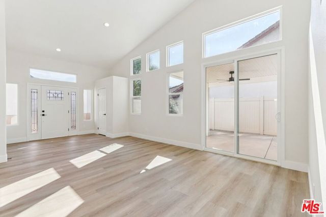 1169 Sinsonte Circle, Corona, CA 92882