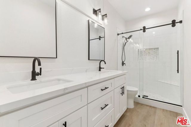 1169 Sinsonte Circle, Corona, CA 92882