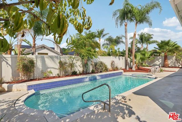 1169 Sinsonte Circle, Corona, CA 92882