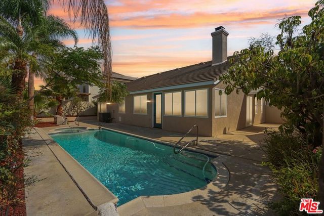 1169 Sinsonte Circle, Corona, CA 92882