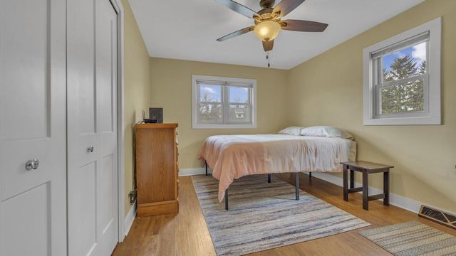 212 Fond du Lac AVENUE, Sheboygan Falls, WI 53085