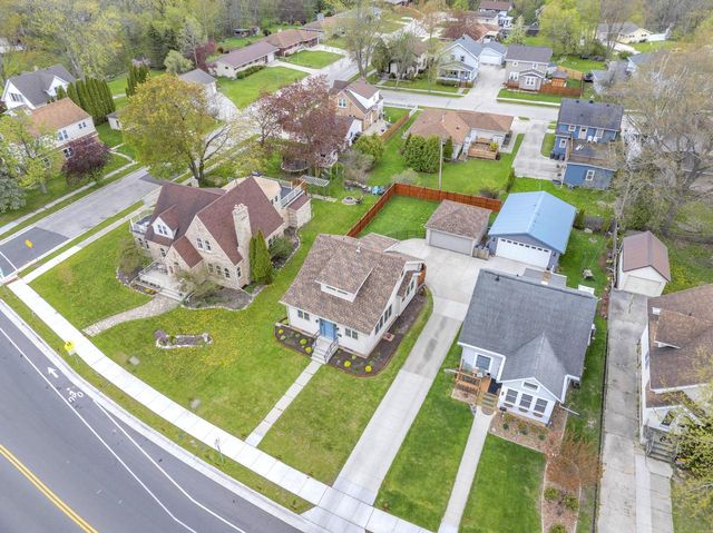 212 Fond du Lac AVENUE, Sheboygan Falls, WI 53085