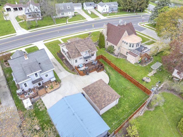 212 Fond du Lac AVENUE, Sheboygan Falls, WI 53085