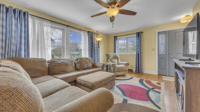 212 Fond du Lac AVENUE, Sheboygan Falls, WI 53085