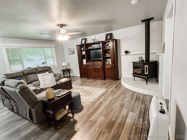 115411 S 4192 Road, Checotah, OK 74426