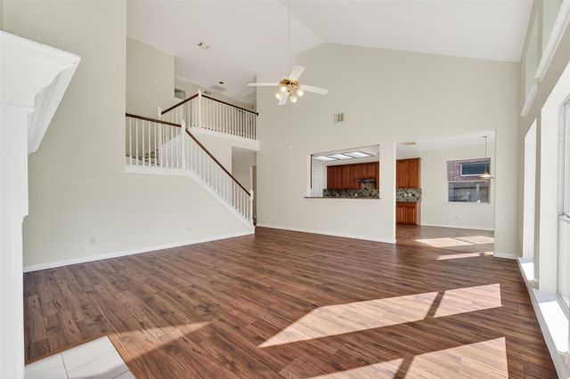 3618 Miraglen Drive, Pearland, TX 77584