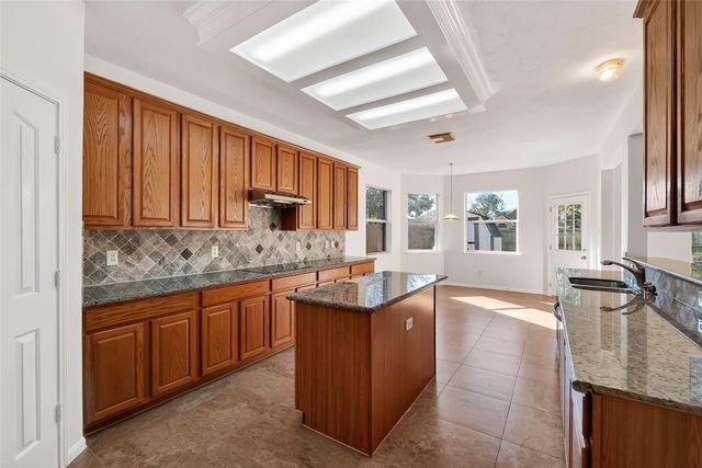 3618 Miraglen Drive, Pearland, TX 77584