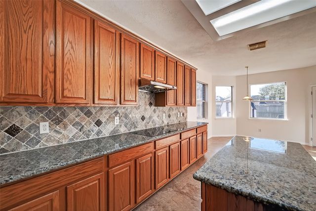 3618 Miraglen Drive, Pearland, TX 77584