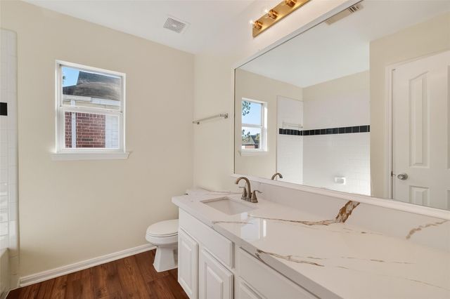 3618 Miraglen Drive, Pearland, TX 77584