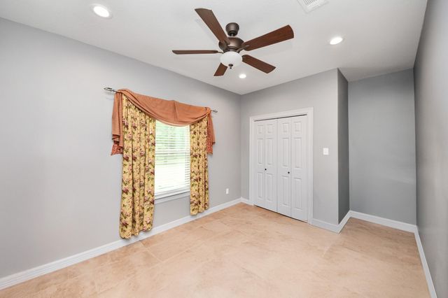 2685 Fm 1409, Dayton, TX 77535