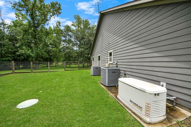 2685 Fm 1409, Dayton, TX 77535
