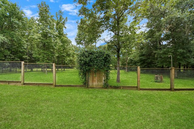2685 Fm 1409, Dayton, TX 77535