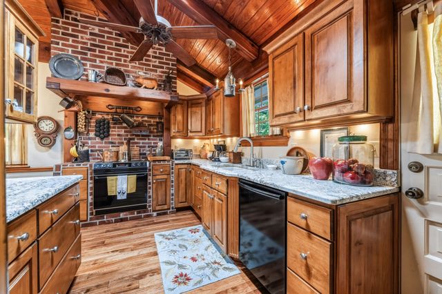 713 Laguna Drive, Richardson, TX 75080