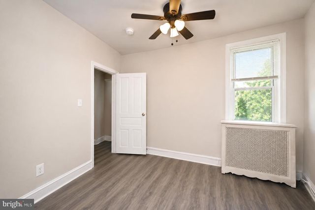 553 N GROSS ST, Philadelphia, PA 19151