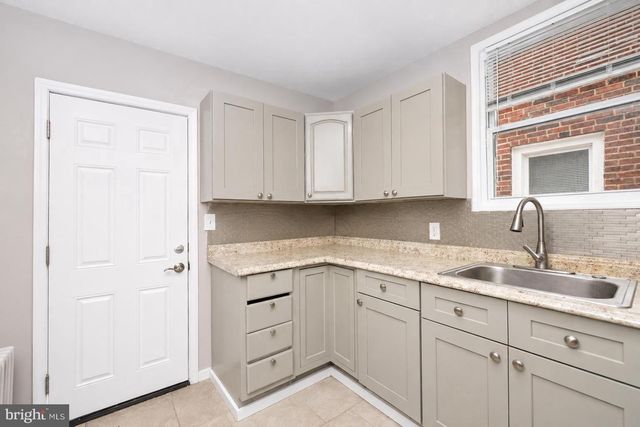 553 N GROSS ST, Philadelphia, PA 19151