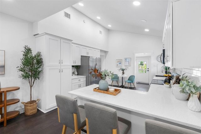 415 W AMELIA AVENUE, Tampa, FL 33602