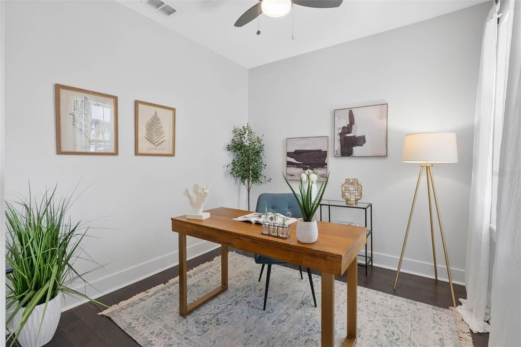 Image 17 of property listing at 415 W AMELIA AVENUE, Tampa, FL 33602