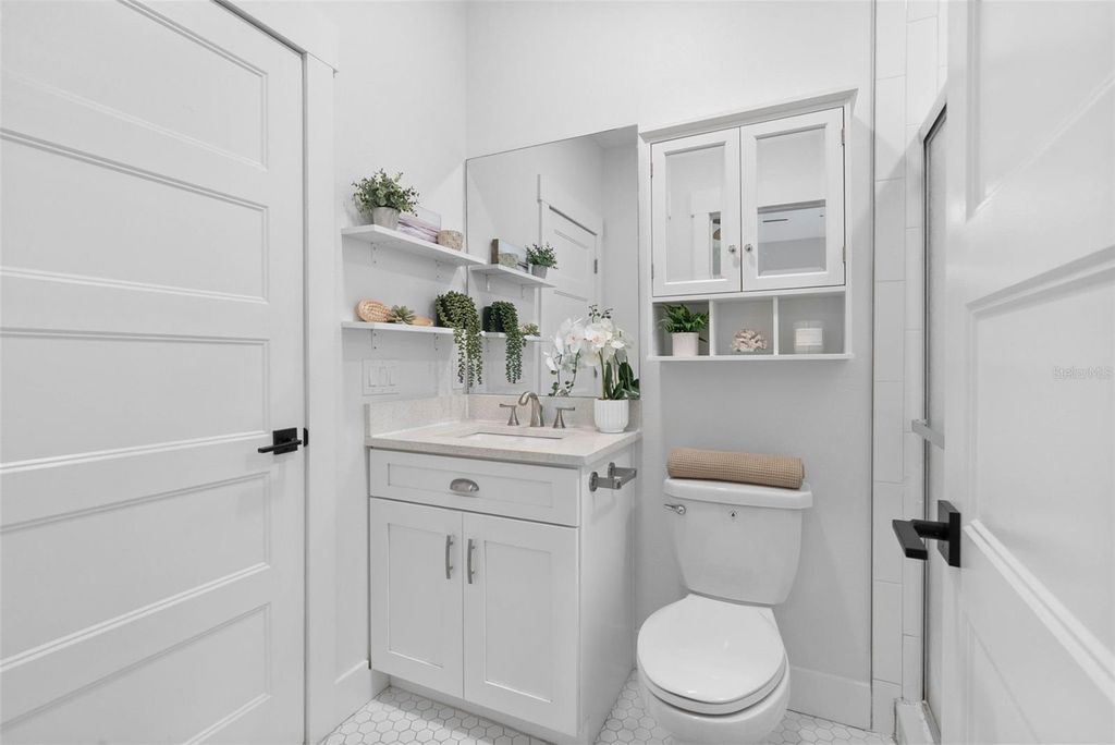 Image 22 of property listing at 415 W AMELIA AVENUE, Tampa, FL 33602