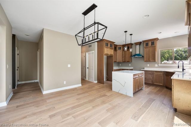 11948 Encore Court, Shelby Twp, MI 48315