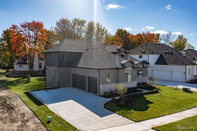 11948 Encore Court, Shelby Twp, MI 48315