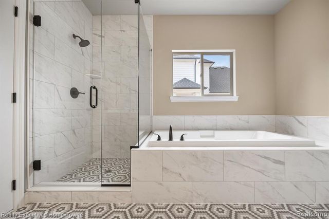 11948 Encore Court, Shelby Twp, MI 48315