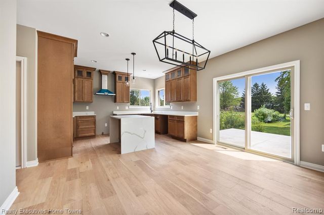 11948 Encore Court, Shelby Twp, MI 48315