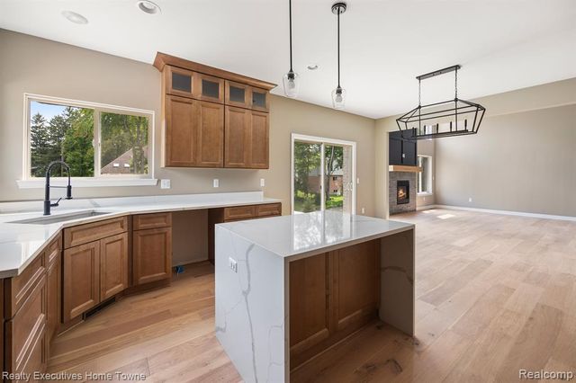 11948 Encore Court, Shelby Twp, MI 48315