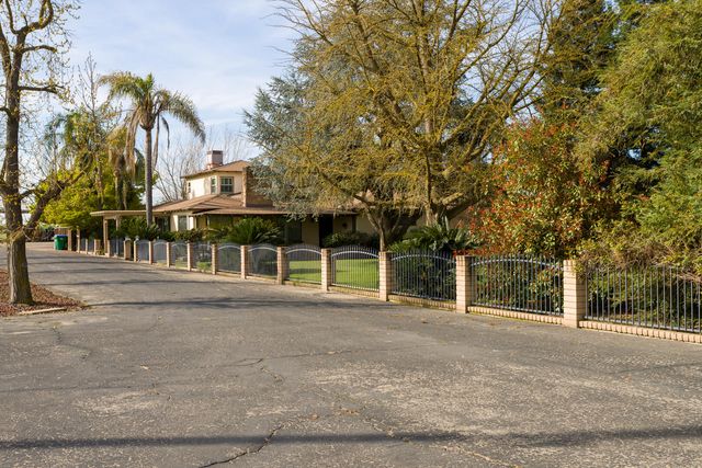 18925 Ave 168, Porterville, CA 93257