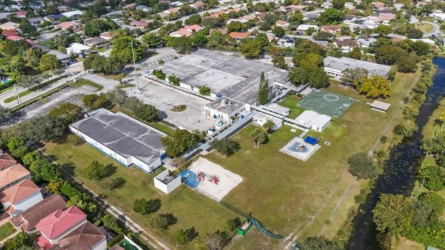 10762 La Placida Drive 7-106, Coral Springs, FL 33065