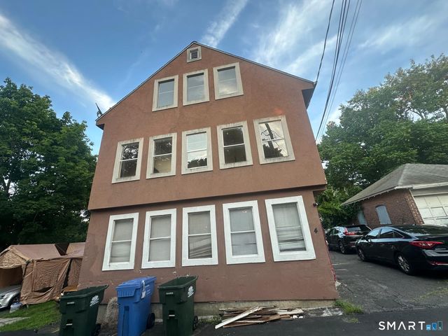 4 Foster Court, Meriden, CT 06451