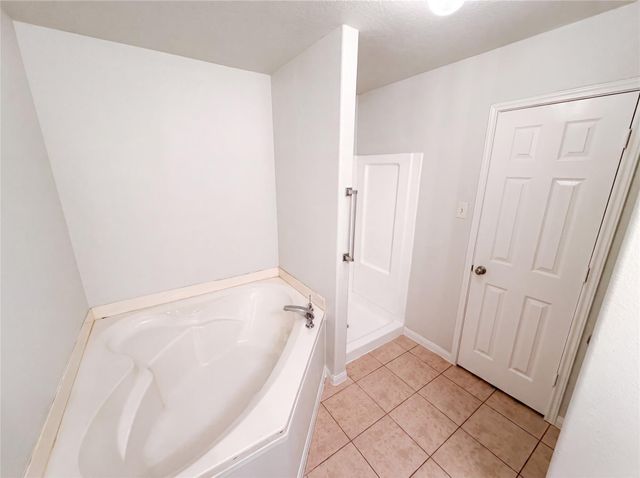 907 Amaryllis Road, Baytown, TX 77521