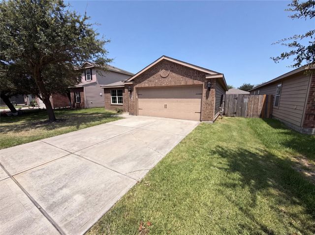 907 Amaryllis Road, Baytown, TX 77521