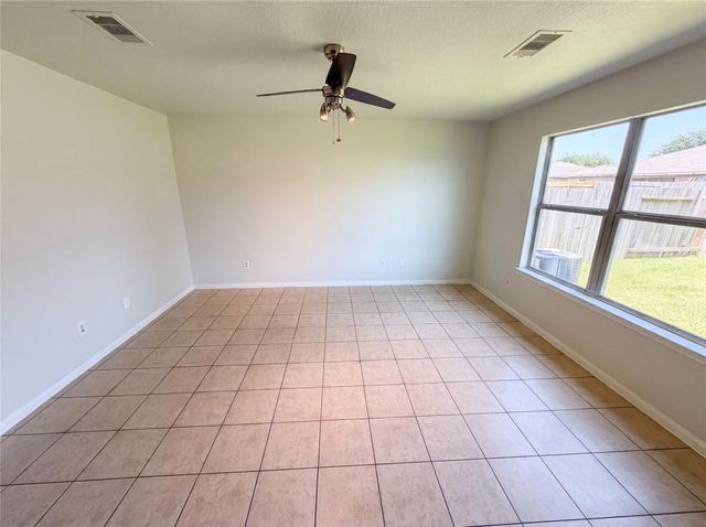 907 Amaryllis Road, Baytown, TX 77521