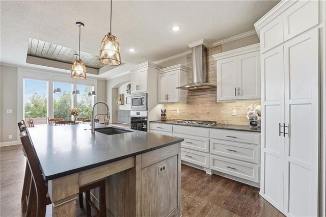 16905 Bradshaw Street, Overland Park, KS 66221