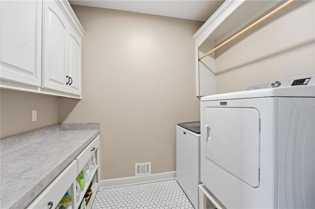 16905 Bradshaw Street, Overland Park, KS 66221