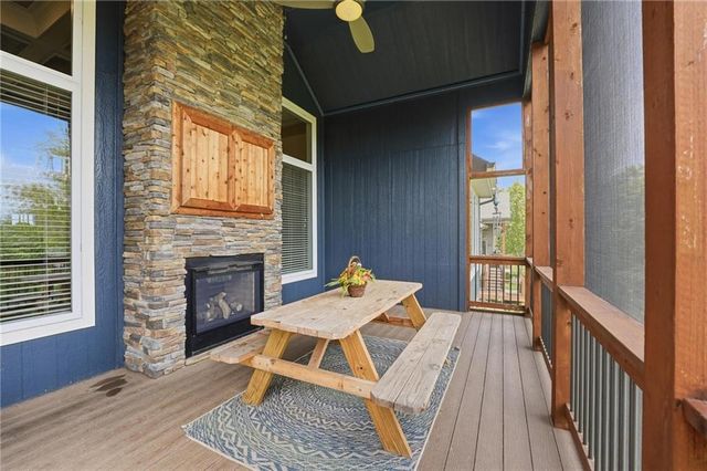 16905 Bradshaw Street, Overland Park, KS 66221