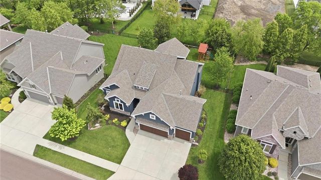16905 Bradshaw Street, Overland Park, KS 66221