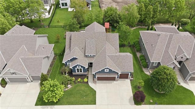 16905 Bradshaw Street, Overland Park, KS 66221