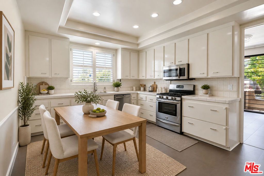 14923 Moorpark Street 101, Sherman Oaks, CA 91403 — photo 5