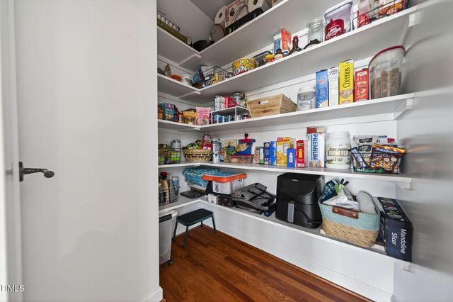 10421 Swerling Way, Raleigh, NC 27614